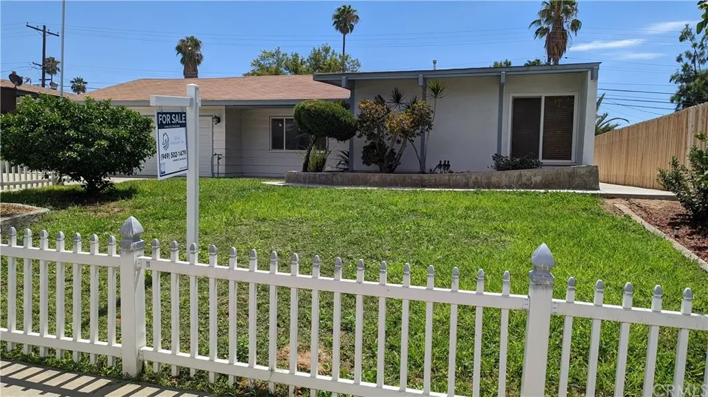 Highlander Dr, Riverside